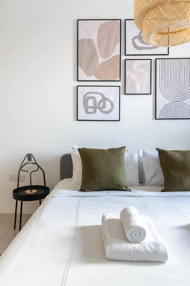 Guestready - Minimalist Modern In Business Bay Apartment Dubai
